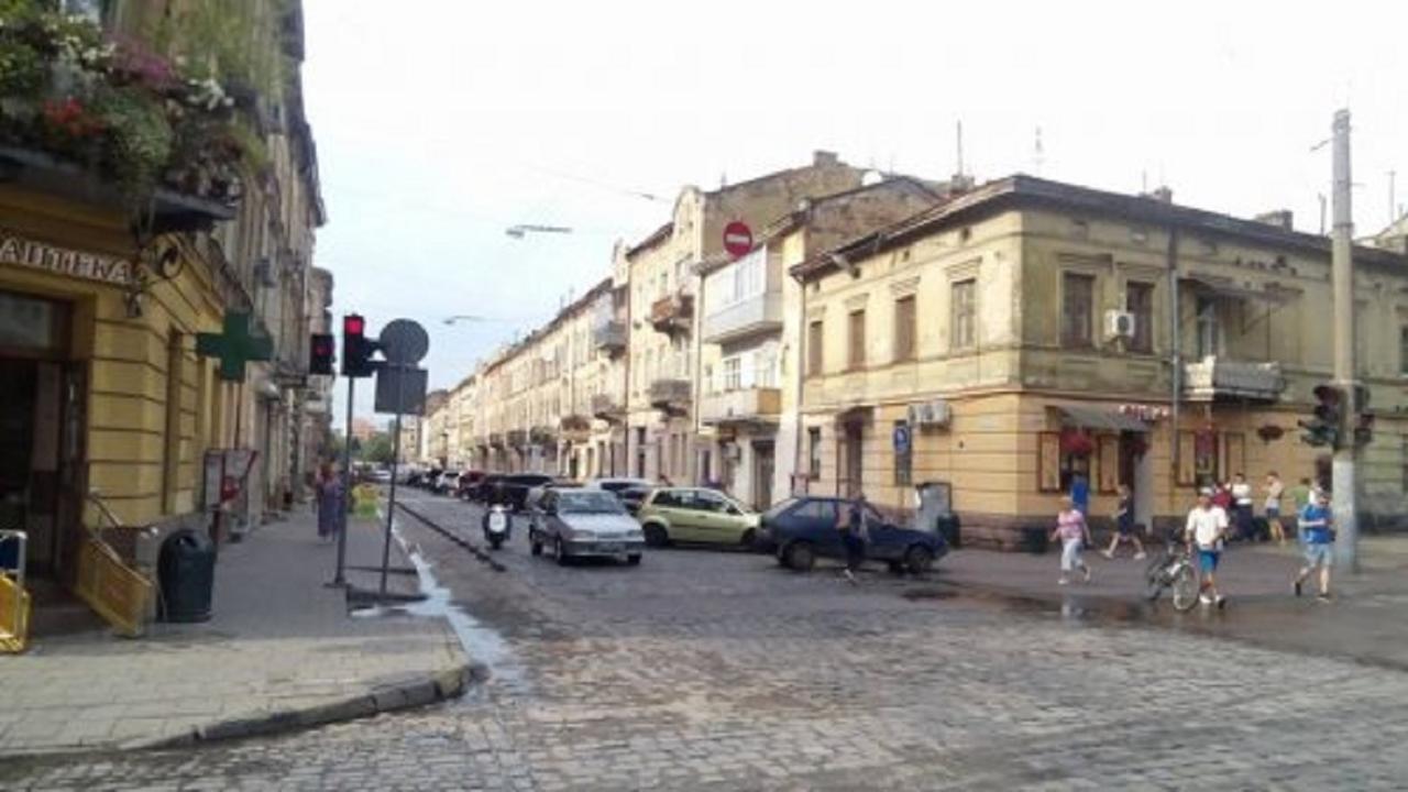 Віп Квартира Вулиця Куліша 13 Біля Форуму Недалеко Малевичу Lviv Extérieur photo